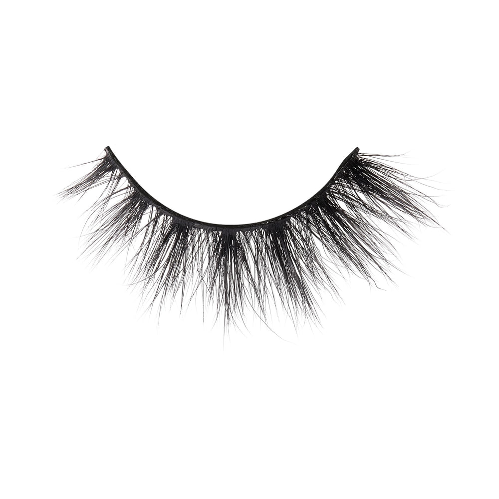 KISS Masterpiece Reusable Strip Lashes support multiple wears with easy care