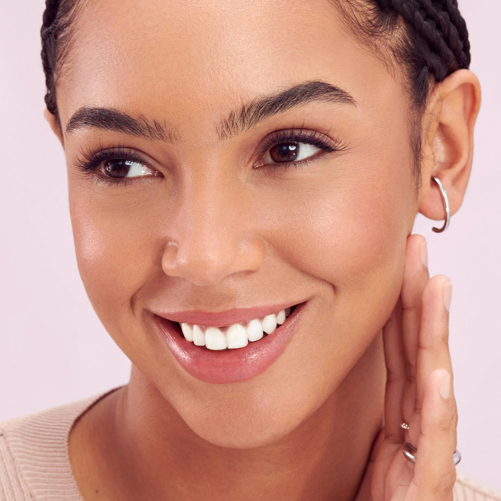 KISS The New Natural Invisible Band lashes blend seamlessly with your lashes.