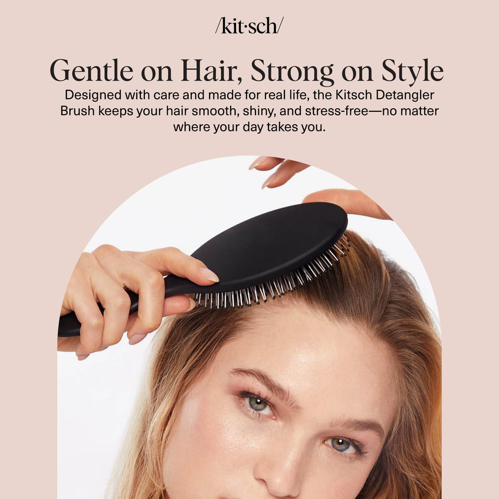 Kitsch Flexi Black is lightweight with an ergonomic grip for comfortable brushing.