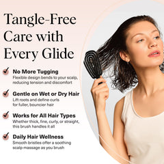 Kitsch Flexi Flow scalp-massage brush glides through knots while stimulating the scalp.