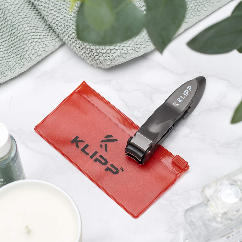 KLIPP ziplock pouch keeps the clipper clean and travel-ready