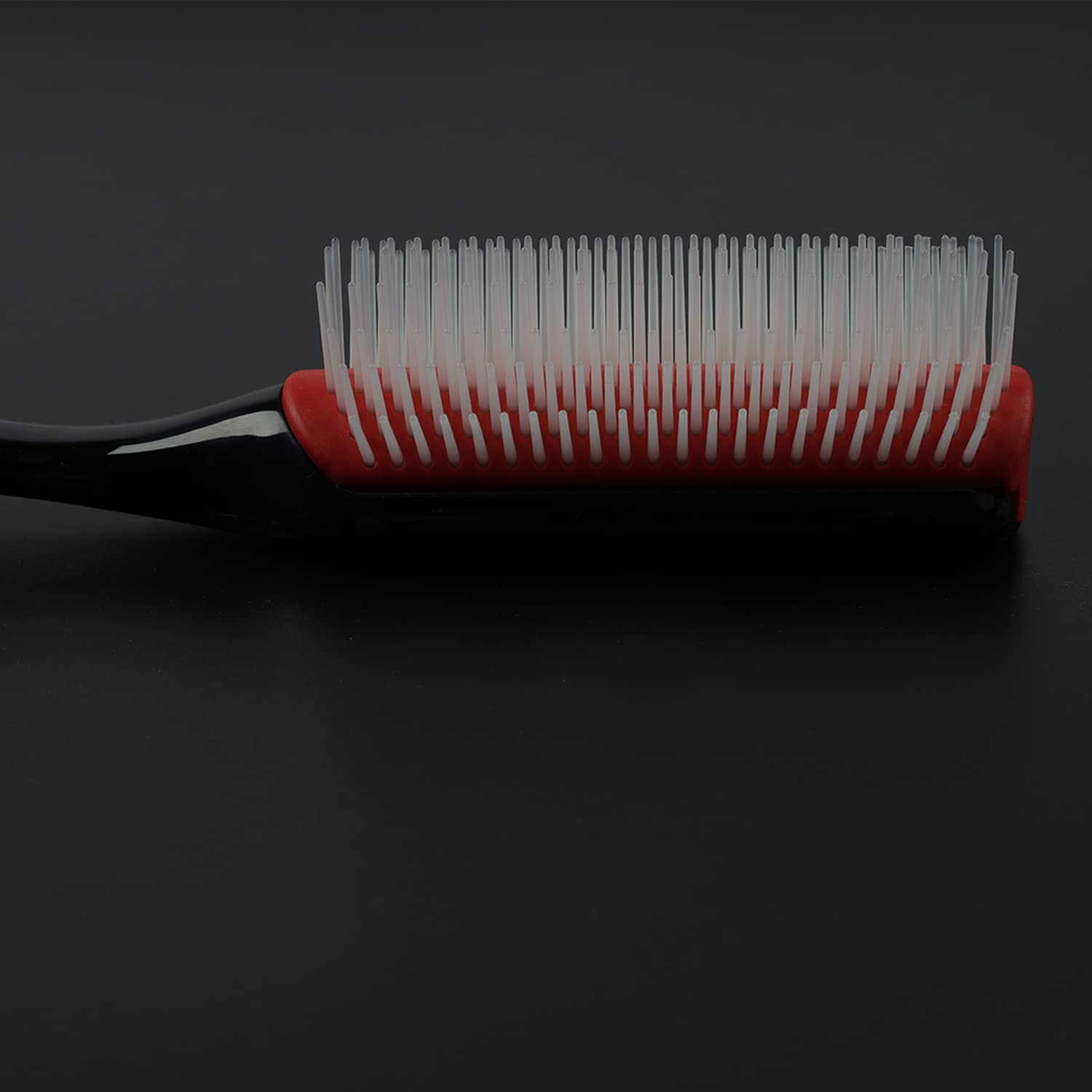 Koeuoi brush works on wet or dry hair for daily use