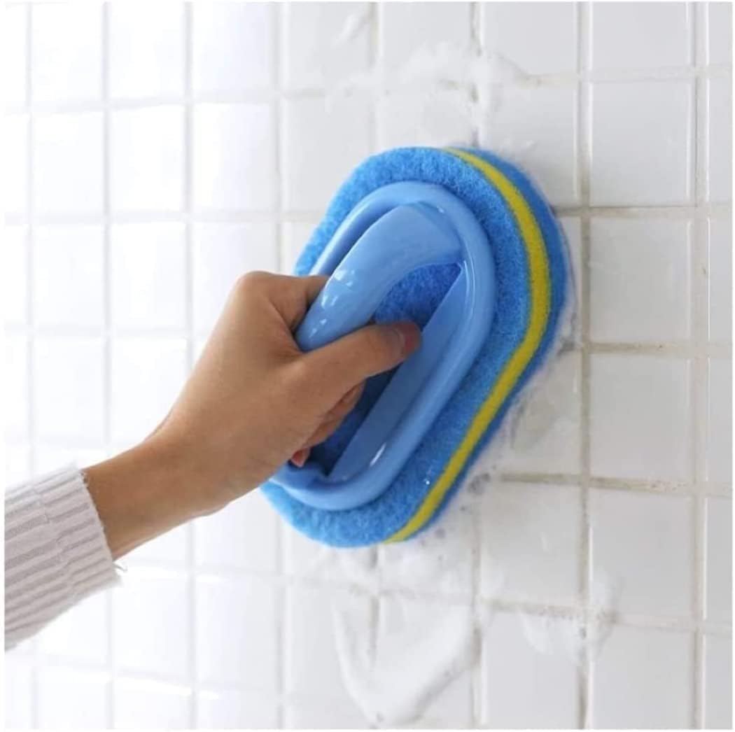Cepillo Koksi con mango ergonómico facilita la limpieza de superficies húmedas.