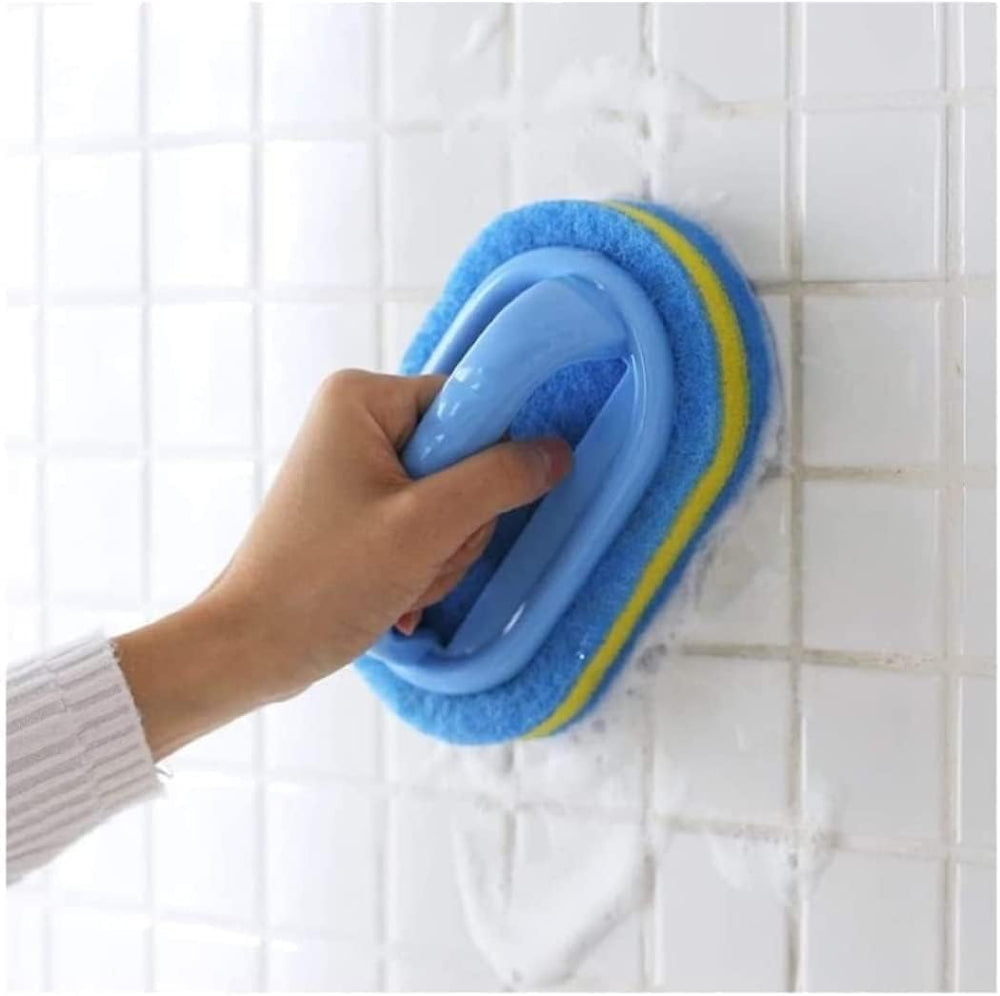 Cepillo Koksi con mango ergonómico facilita la limpieza de superficies húmedas.