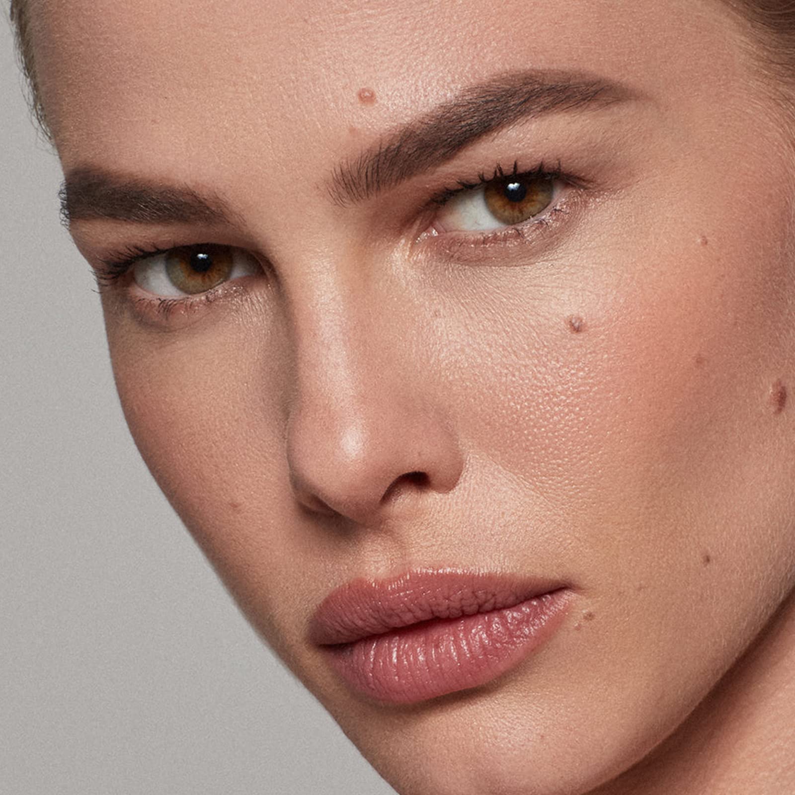 Kosas Brow Pop vegan cruelty-free fragrance-free clean beauty.