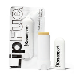 Kosas Lipfuel Balm con empaque delgado y ergonómico para aplicación precisa.