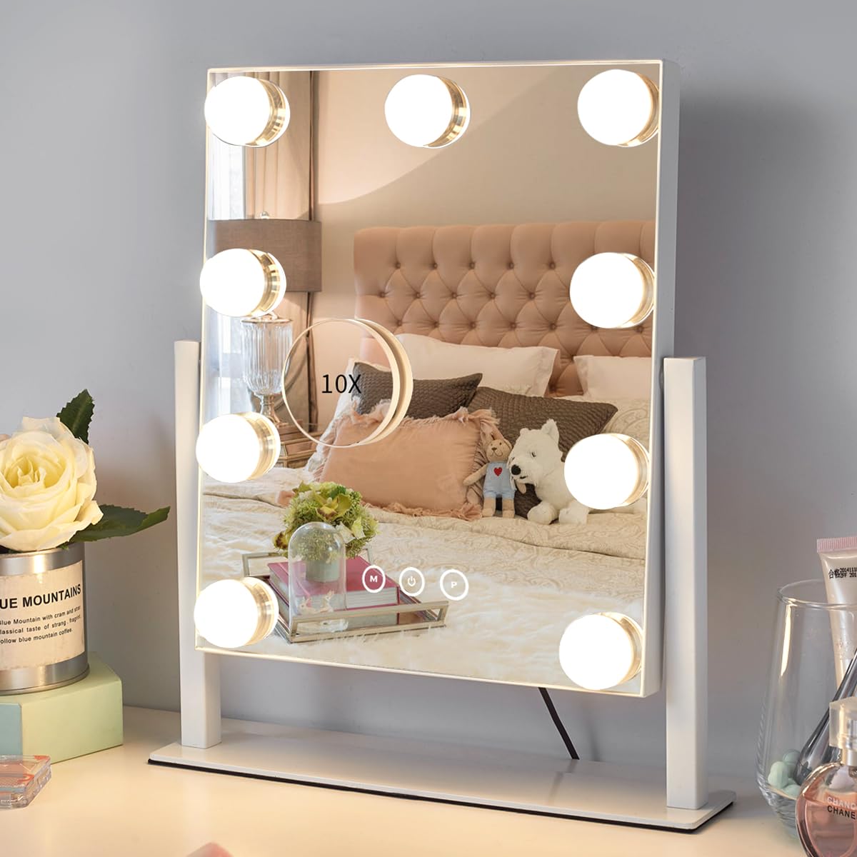 Kotdning vanity mirror with lights provides a wide view for full-face makeup.
