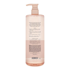 Glossy lather from Kristin Ess Detox Shampoo provides rich, thorough cleansing.