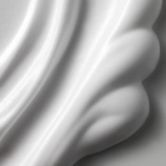 Aplicación en la raíz con Kristin Ess Instant Lift Mousse