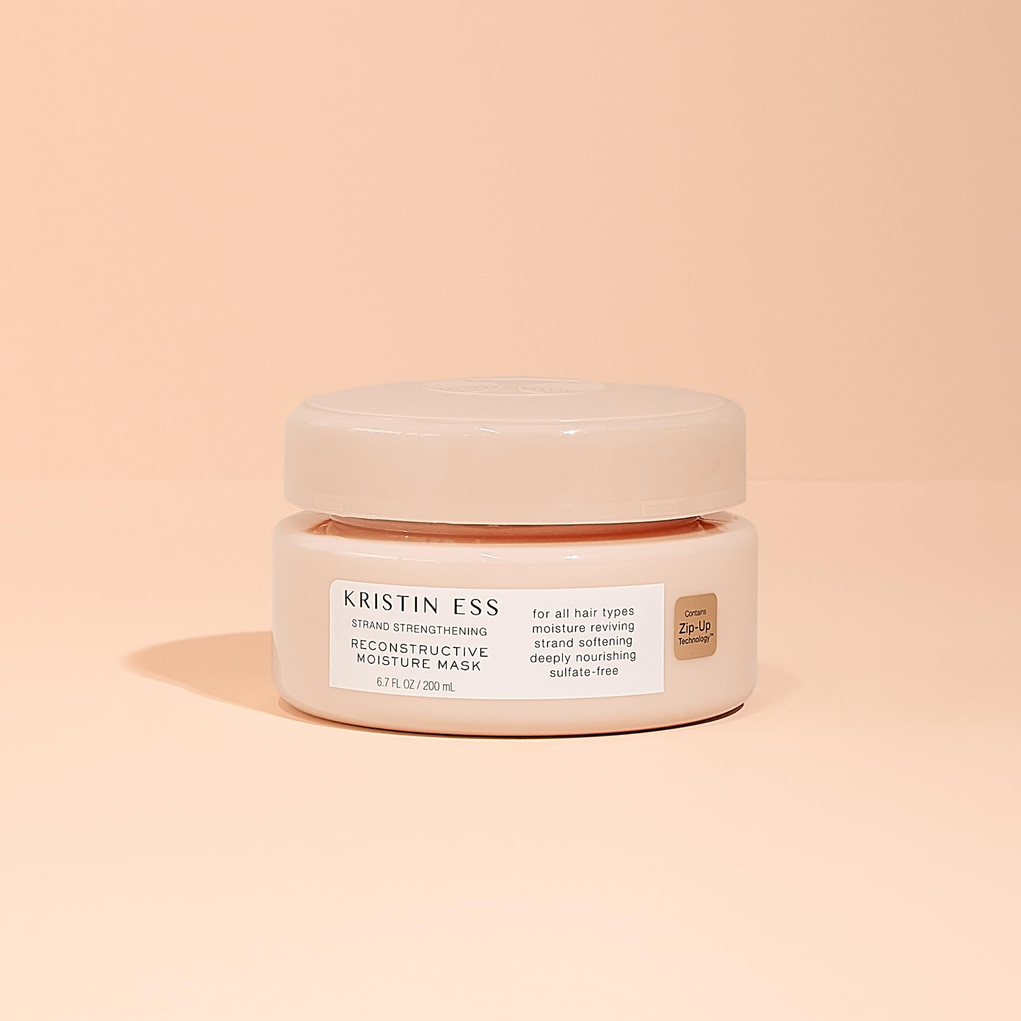 Fórmula libre de sulfatos y ftalatos cuida el color y la keratina.