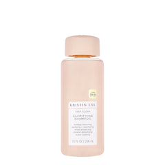 Kristin Ess Deep Clean shampoo en botella, limpieza profunda para cabello graso.