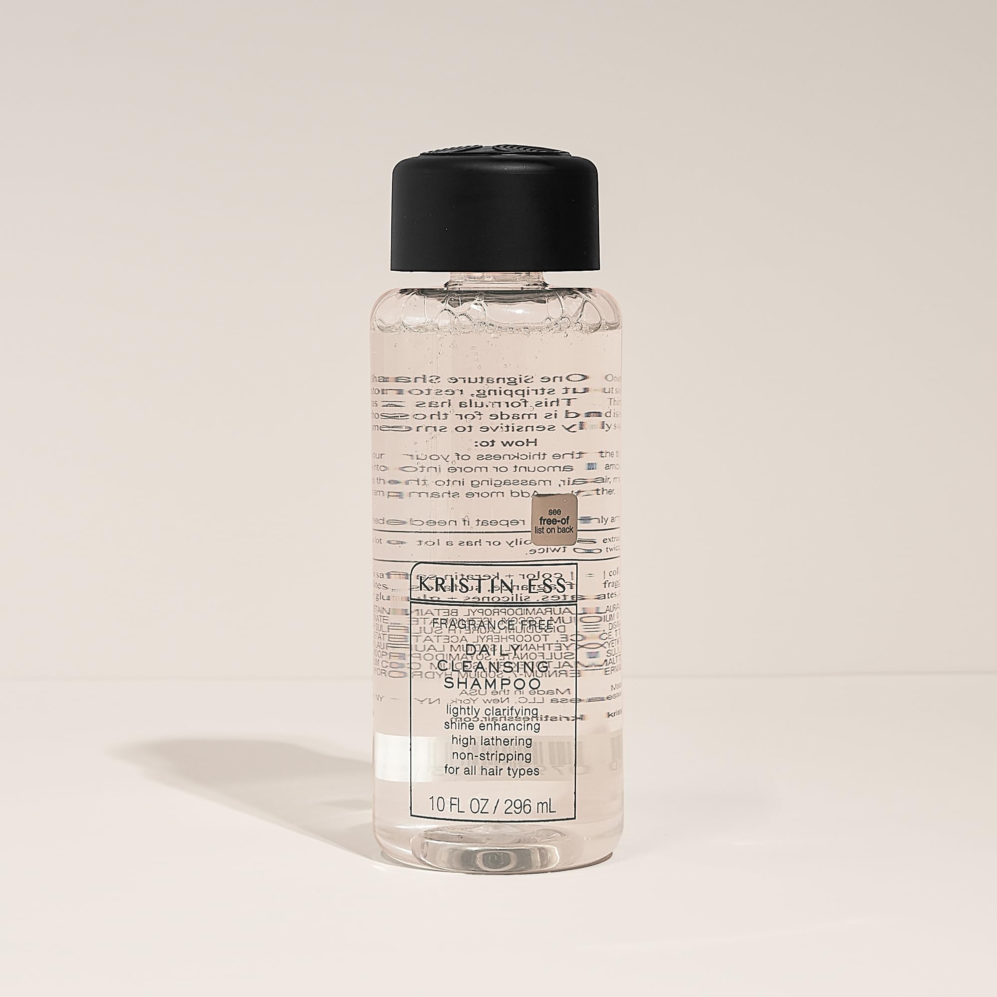 Producto Kristin Ess sin fragancia, lavado que deja brillo natural sin pesadez