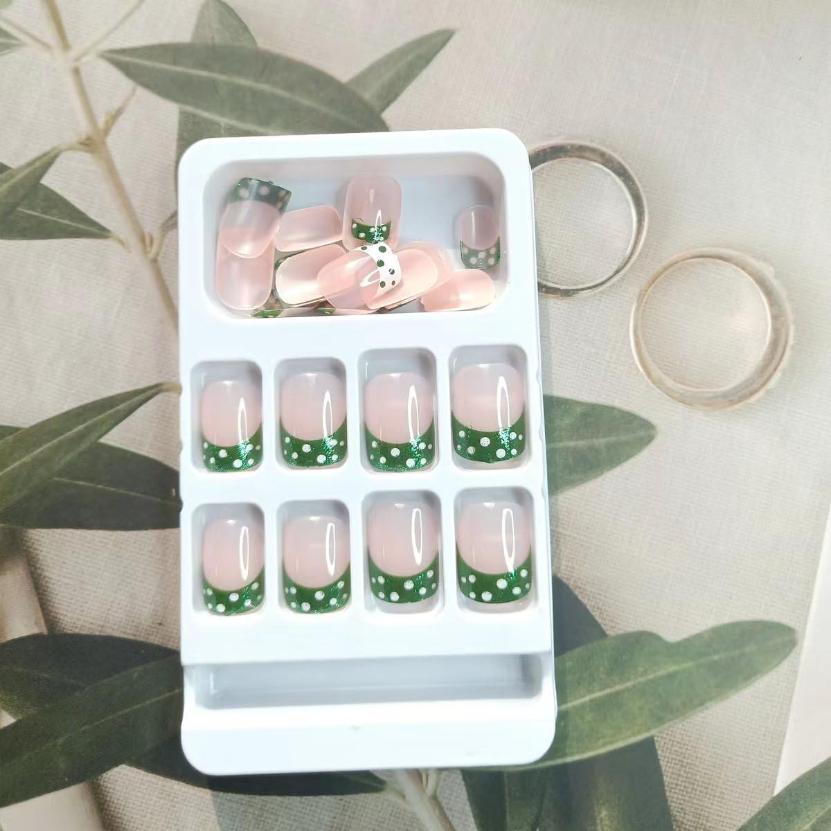 KRTBKR nails show 12 sizes for precise finger fit
