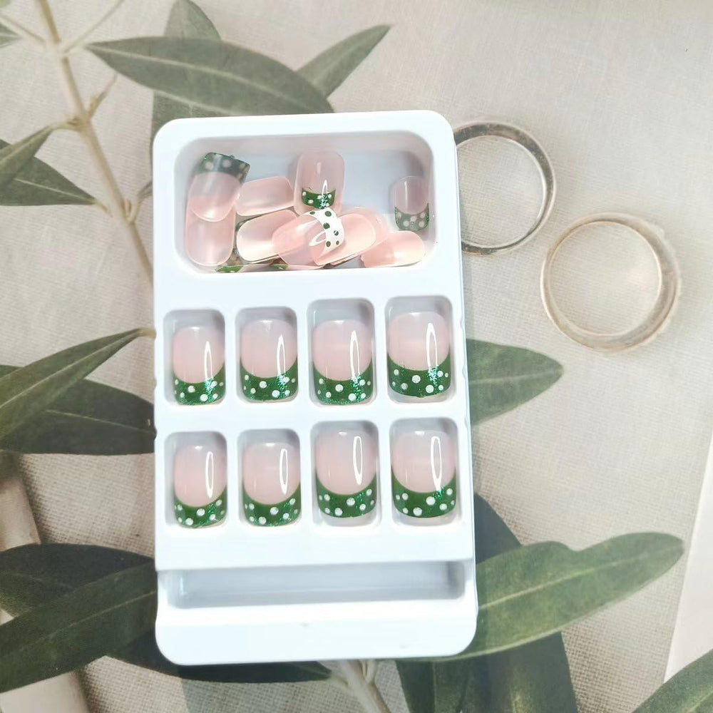 KRTBKR nails show 12 sizes for precise finger fit