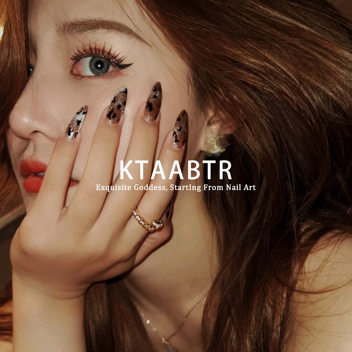 KTAABTR Set completo de uñas falsas listo para usar en casa.
