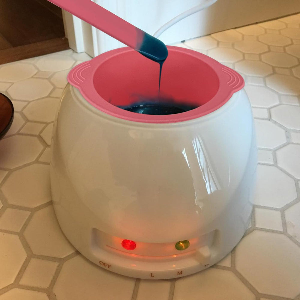 KVZVK easy-clean feature shows simple peeling after cooling wax.