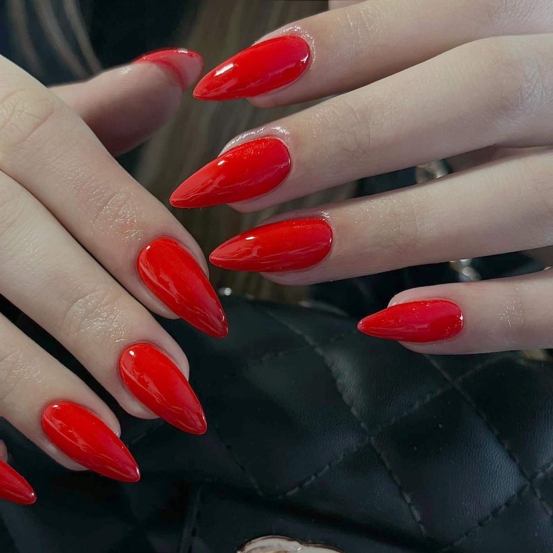 KXAMELIE protective gel finish nails with built-in shine.