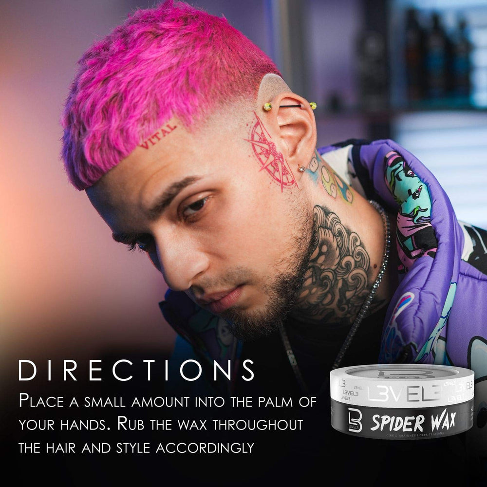 L3 Spider Wax aplicada en hombre, estilo flexible para peinados variados.