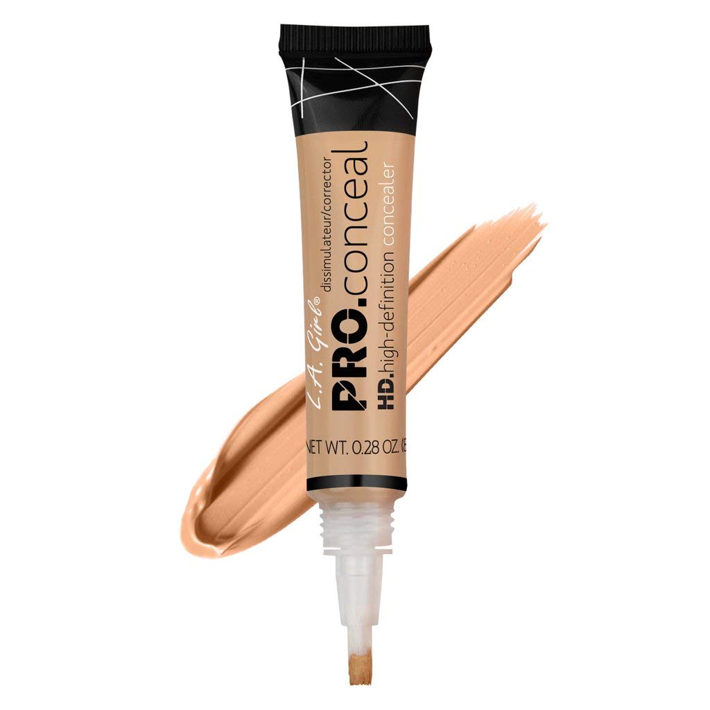 L.A. Girl Pro Conceal Natural brush-tip close-up for precise application