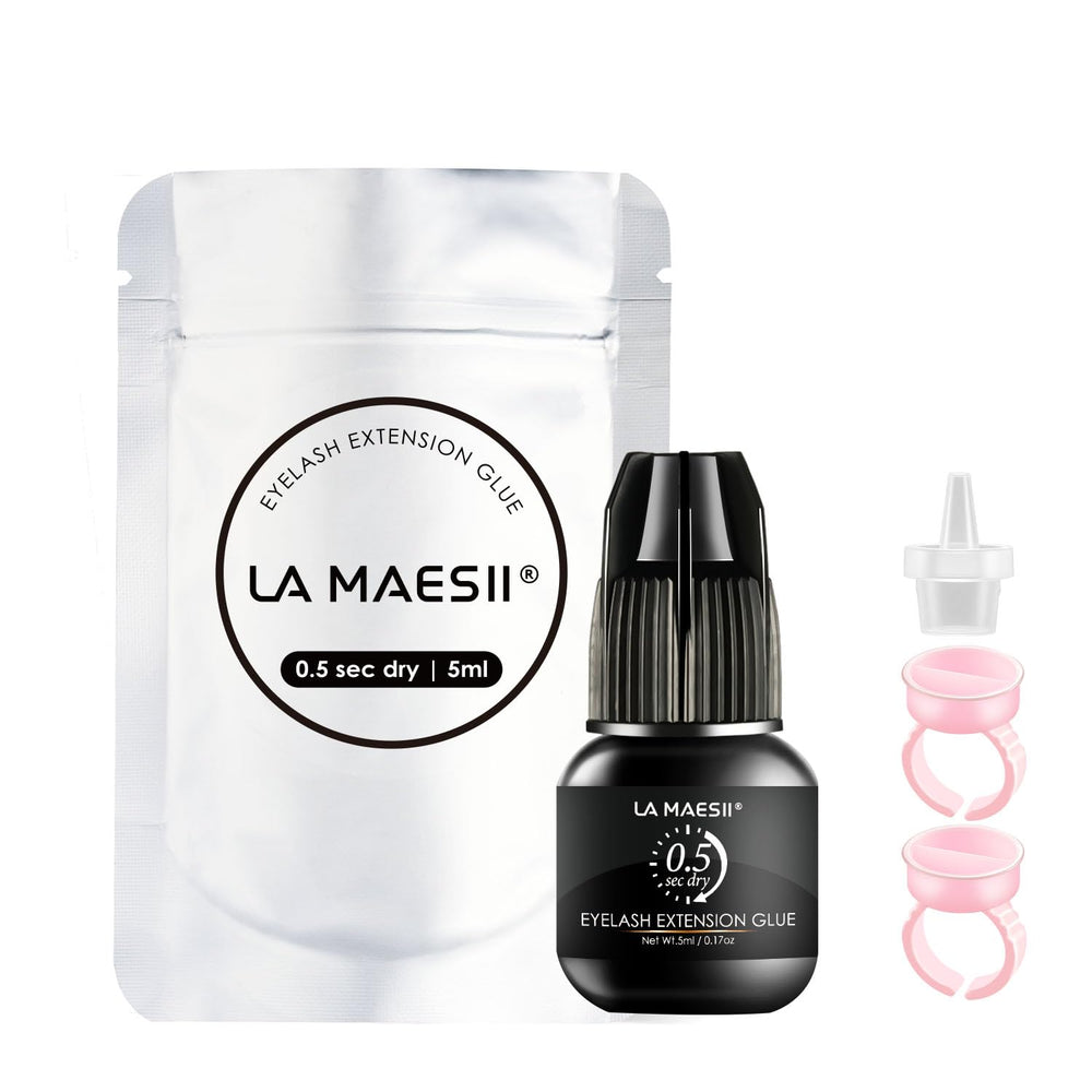 La Maesii Lash Cluster Glue bottle closeup highlighting fast-dry formula for salon use.