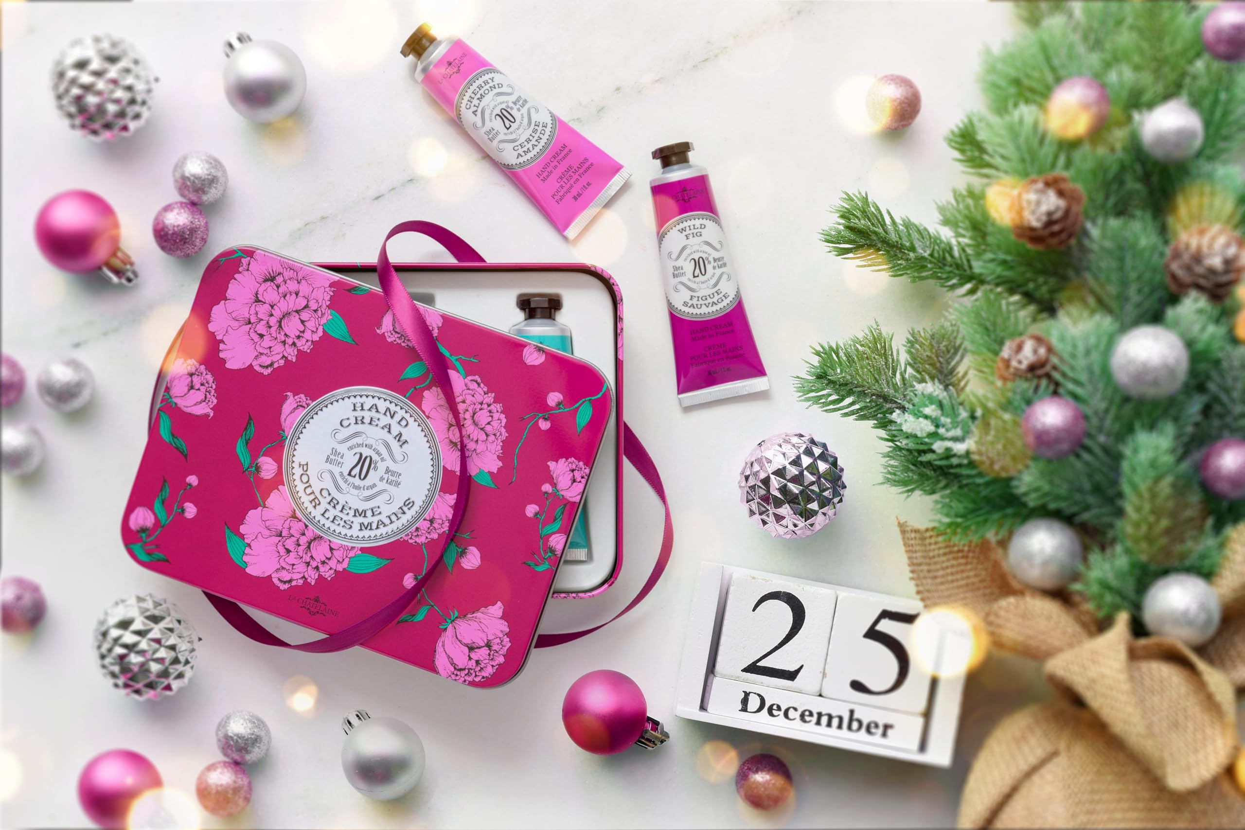 Organic ingredients blend of shea butter, argan oil, and vitamin E for nourishment