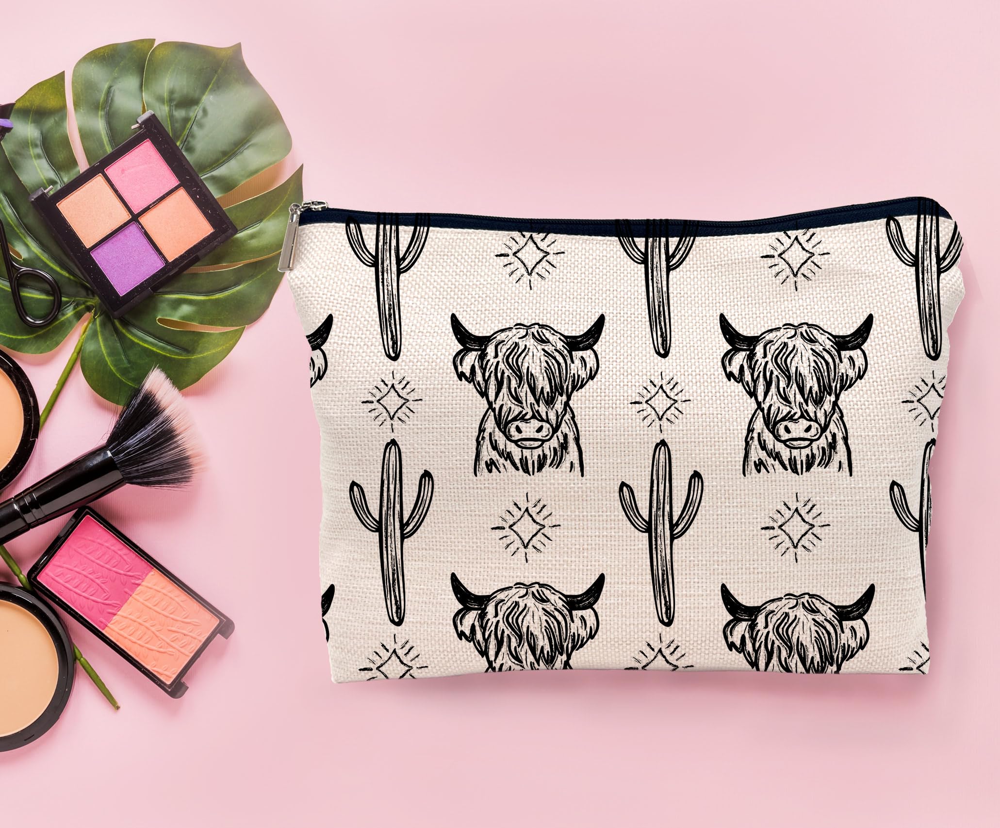 Lacosu Western Cow makeup bag durable-zip highlights reliable closure for daily use.