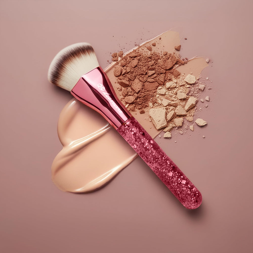 Lamora soft bristles glide smoothly across skin for airbrushed finish on the go.
