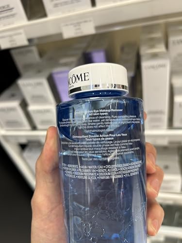 Lancôme Bi-Facil compact product shot underlines non-greasy finish
