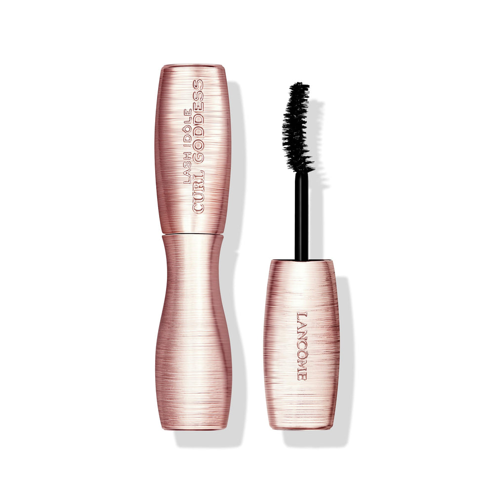 Lancôme Curl Goddess Mascara packaging close-up for on-the-go use.