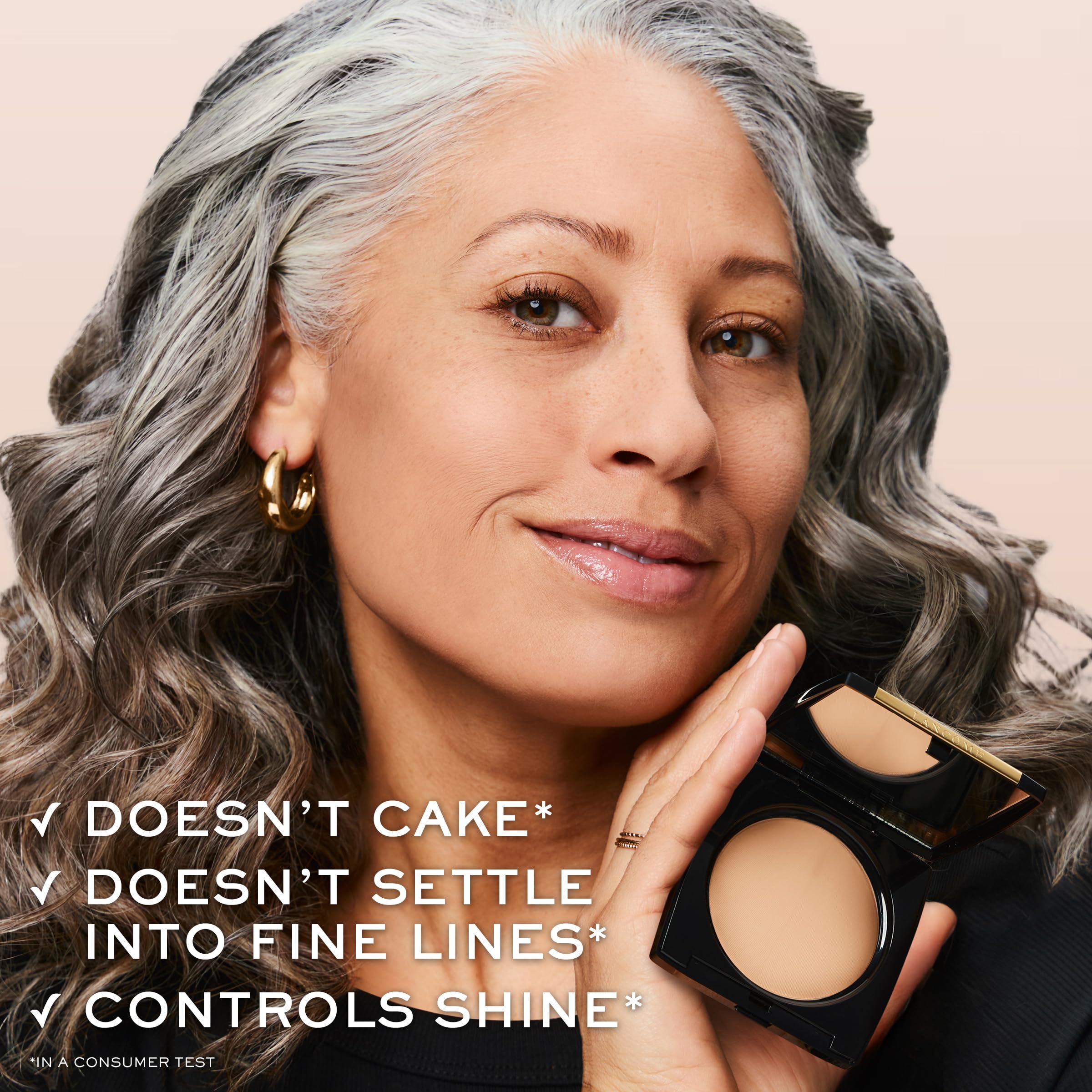 Lancôme Dual Finish compact open for easy, on-the-go touch-ups.