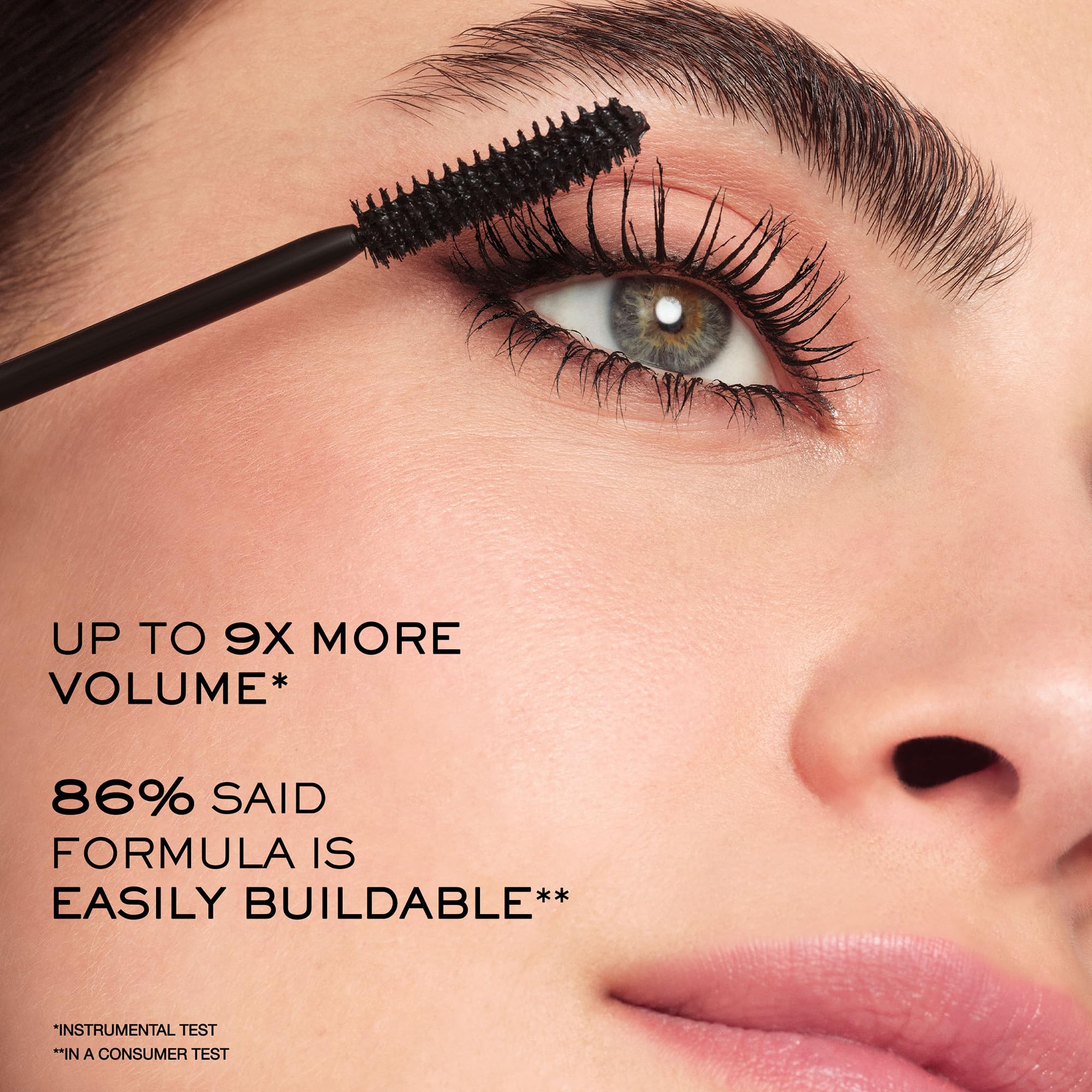 Lashes gain bold volume with a buildable, clump-free formula from Hypnôse.