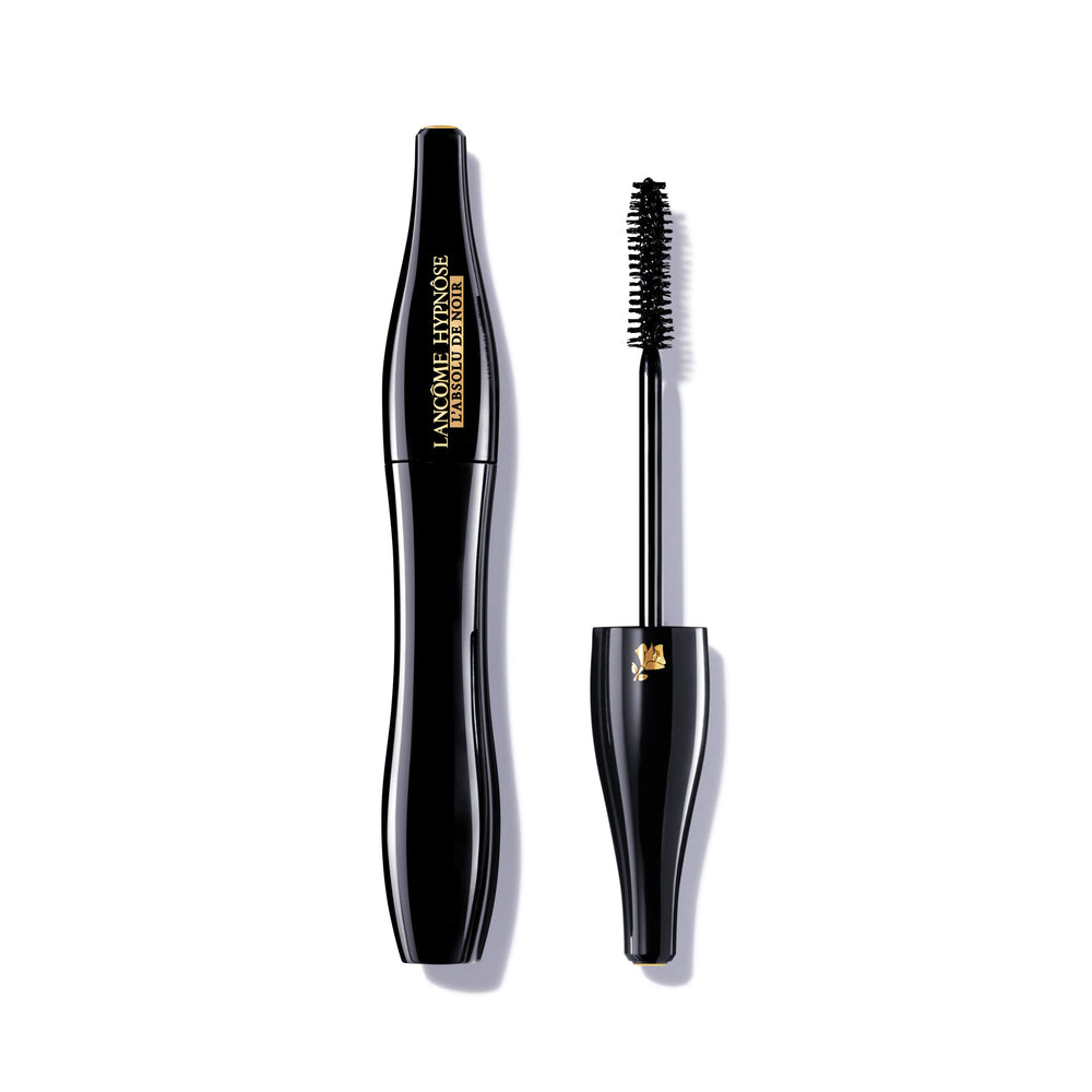 Lancôme Hypnôse mascara bottle close-up shows rich Extreme Black formula for bold look.
