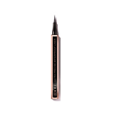 Lancôme Idôle Liner precision tip enables a clean one-stroke lash-line look for defined eyes.
