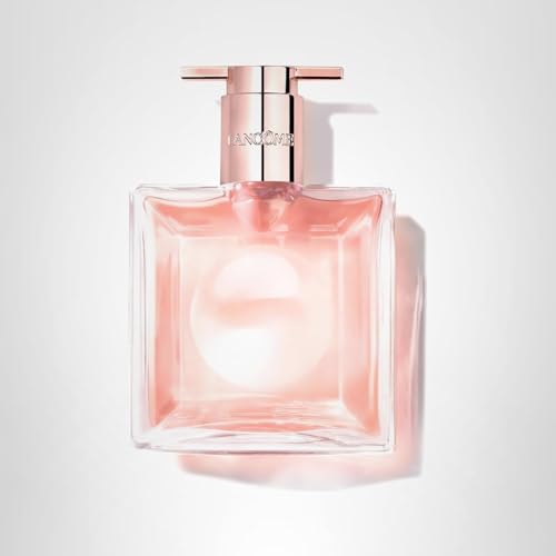 Lancôme Idôle perfume application time use shows easy daily routine.