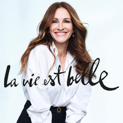 Lancôme La Vie Est Belle lotion with vanilla and spun sugar aroma for nourished glow