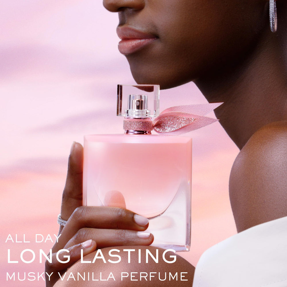 Lancôme La Vie Est Belle Vanille Nude bottle closeup showcasing soft vanilla tones.