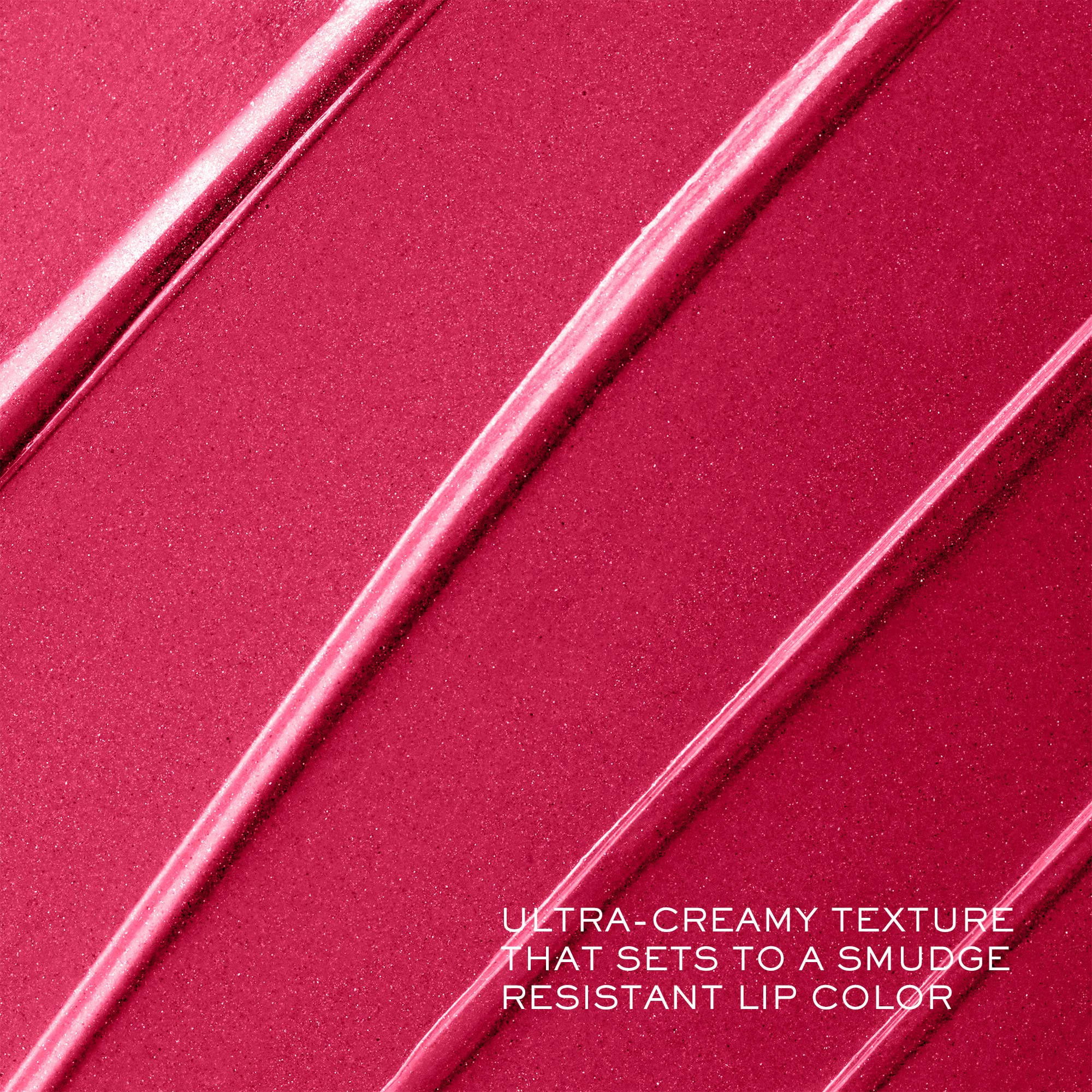 Lancôme L'Absolu Rouge 8-hour hydration on lips close-up.