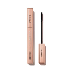 Lancôme Lash Idôle Flutter Extension brush close-up highlights precise root-to-tip coating.