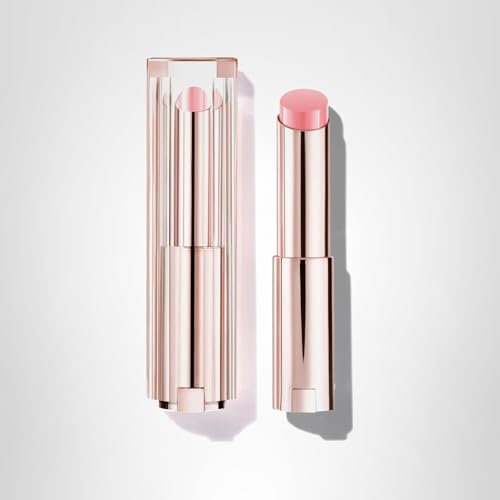 Lancôme Lip Idôle Butterglow balm shine and gloss across lips for an enhanced glow.