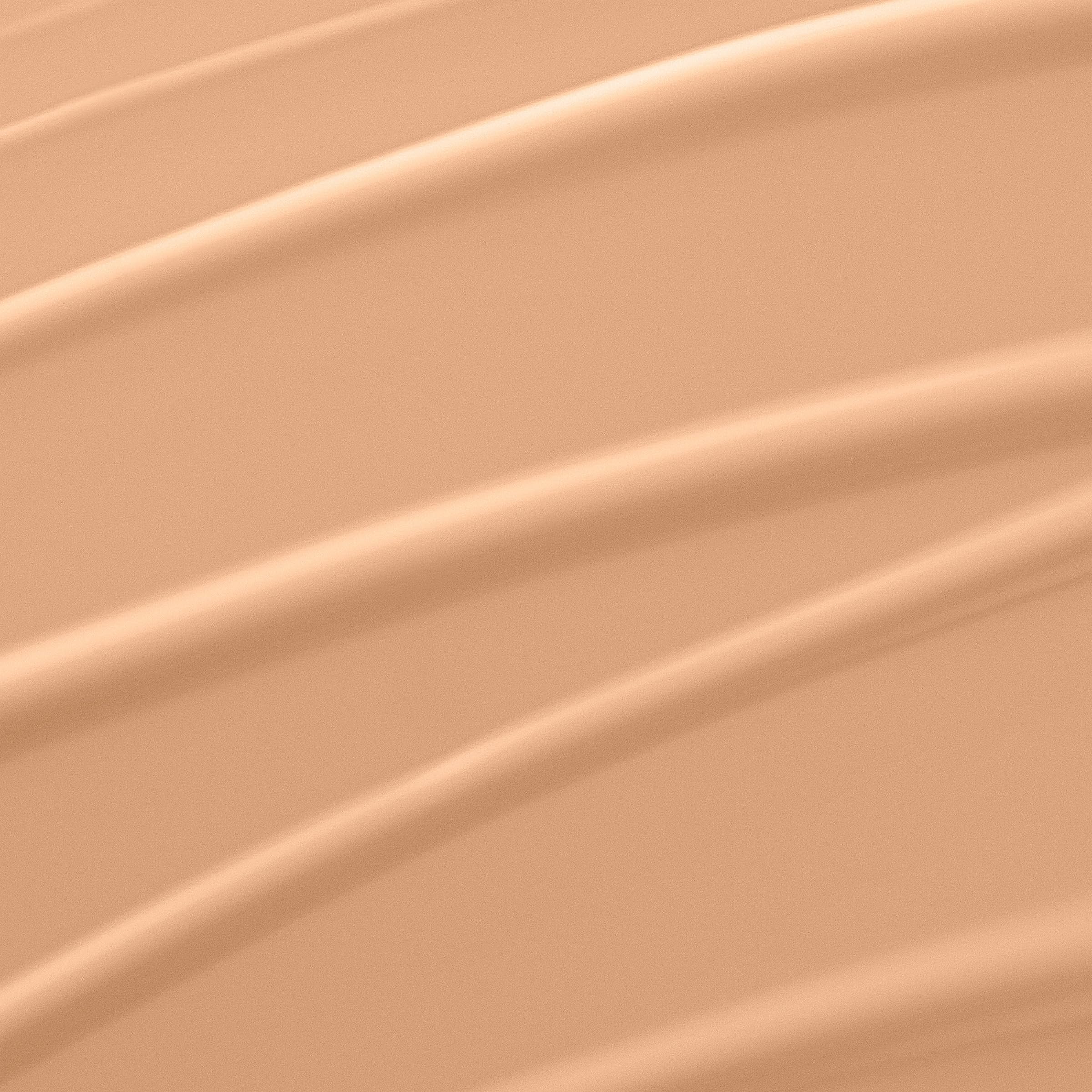Lancôme Renergie Lift Makeup texture-on-skin shows smooth, even complexion.