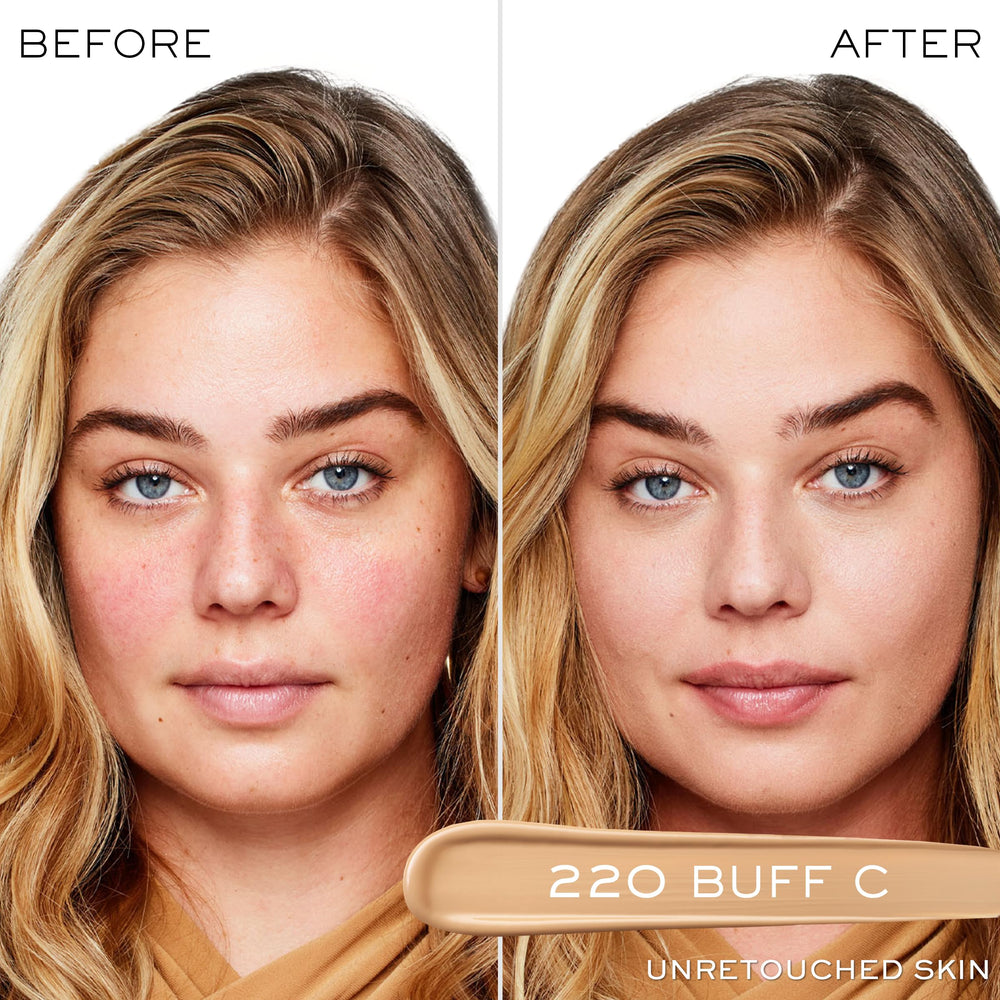 Lancôme Teint Idole closeup shows creamy texture and lightweight hydration.