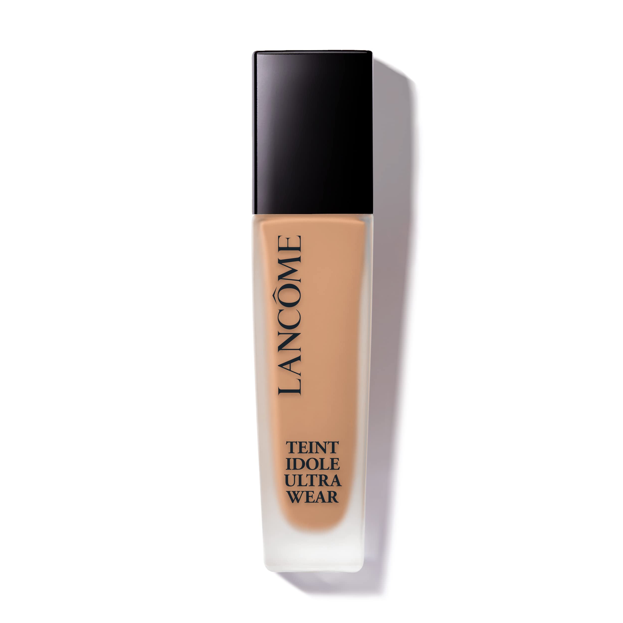Lancome Teint Idole Ultra Wear bottle shows natural matte finish for all-day wear.