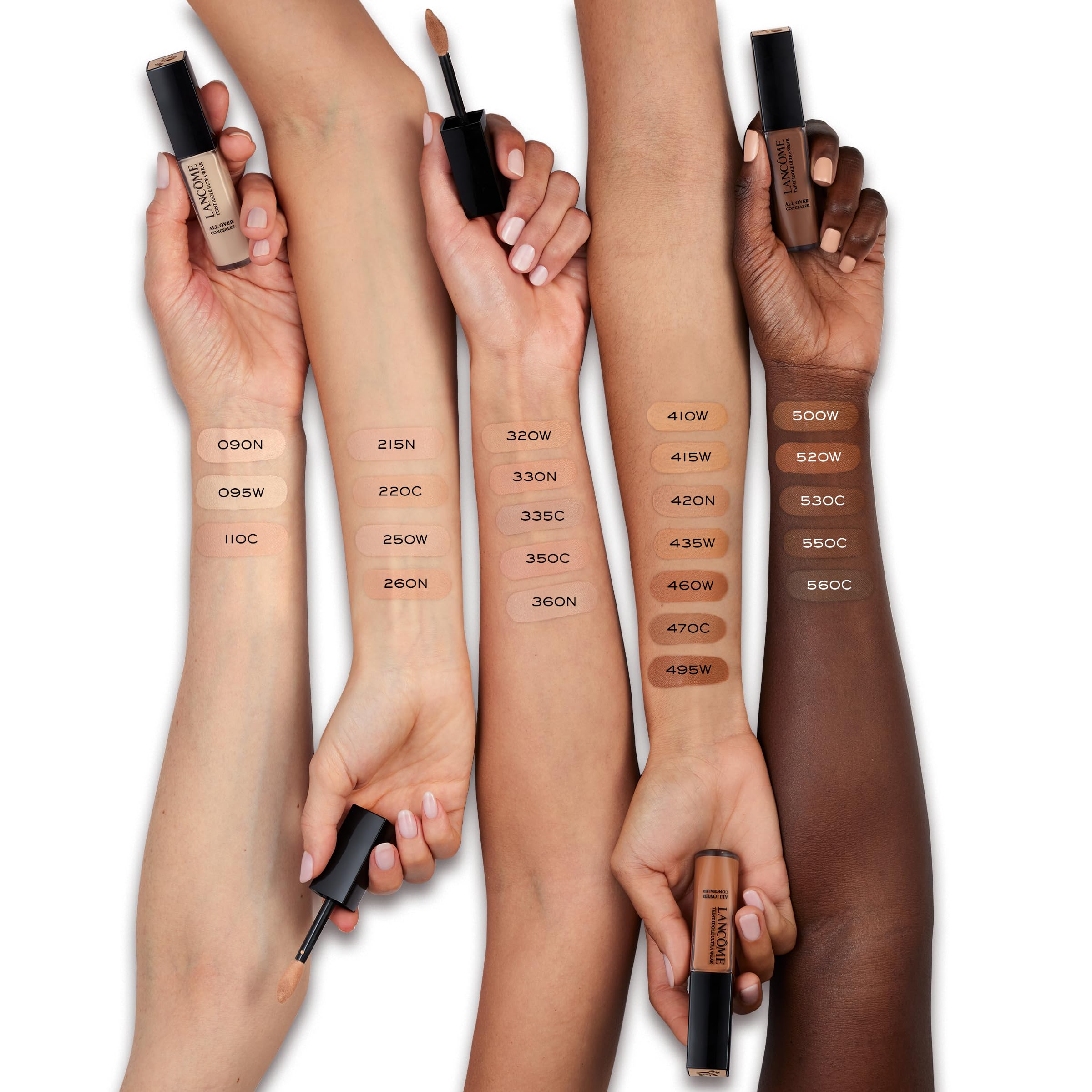 Lancôme Teint Idole Ultra Wear under-eye application showing brightening touch.