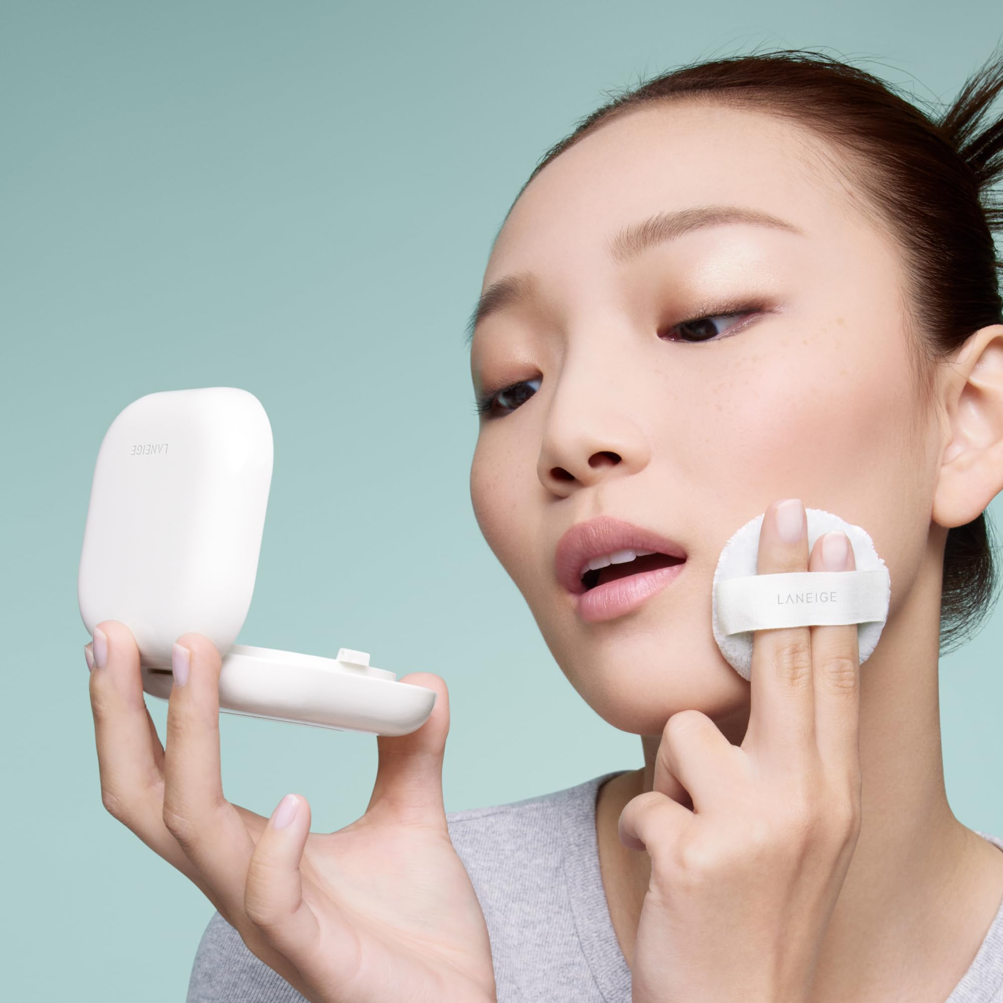 Laneige Glassy skin on-the-go setup for photo-ready finish