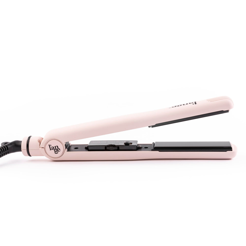 L'ANGE HAIR Aplatir even heat distribution minimizes heat exposure.