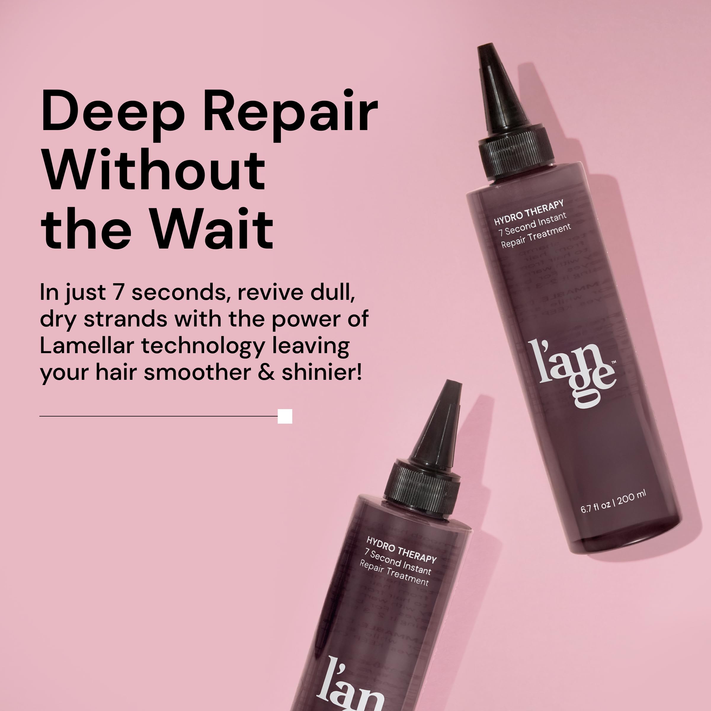 Aplicación de desenredante de L'ANGE HAIR Hydro Therapy para cabello suave.