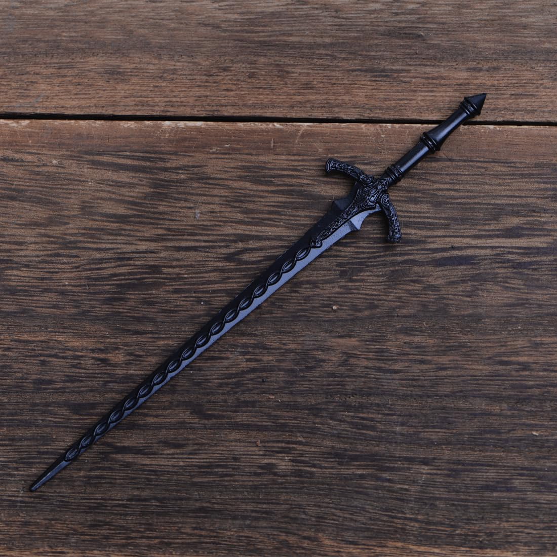 LANGHONG black Gothic metal finish for bold stage-ready style.