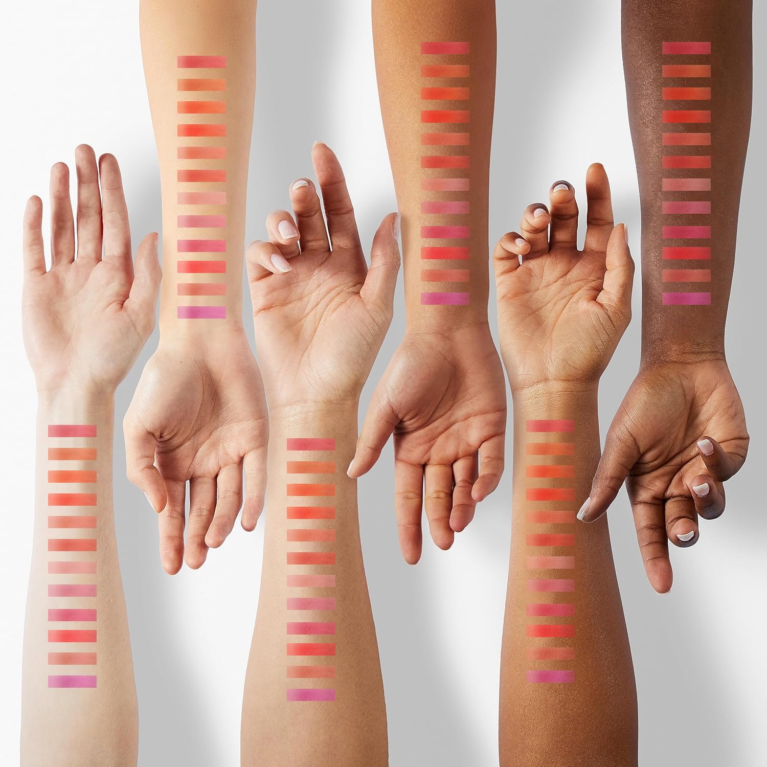 LANGMANNI brillo labial tono fucsia vibrante, toque luminoso para salidas.