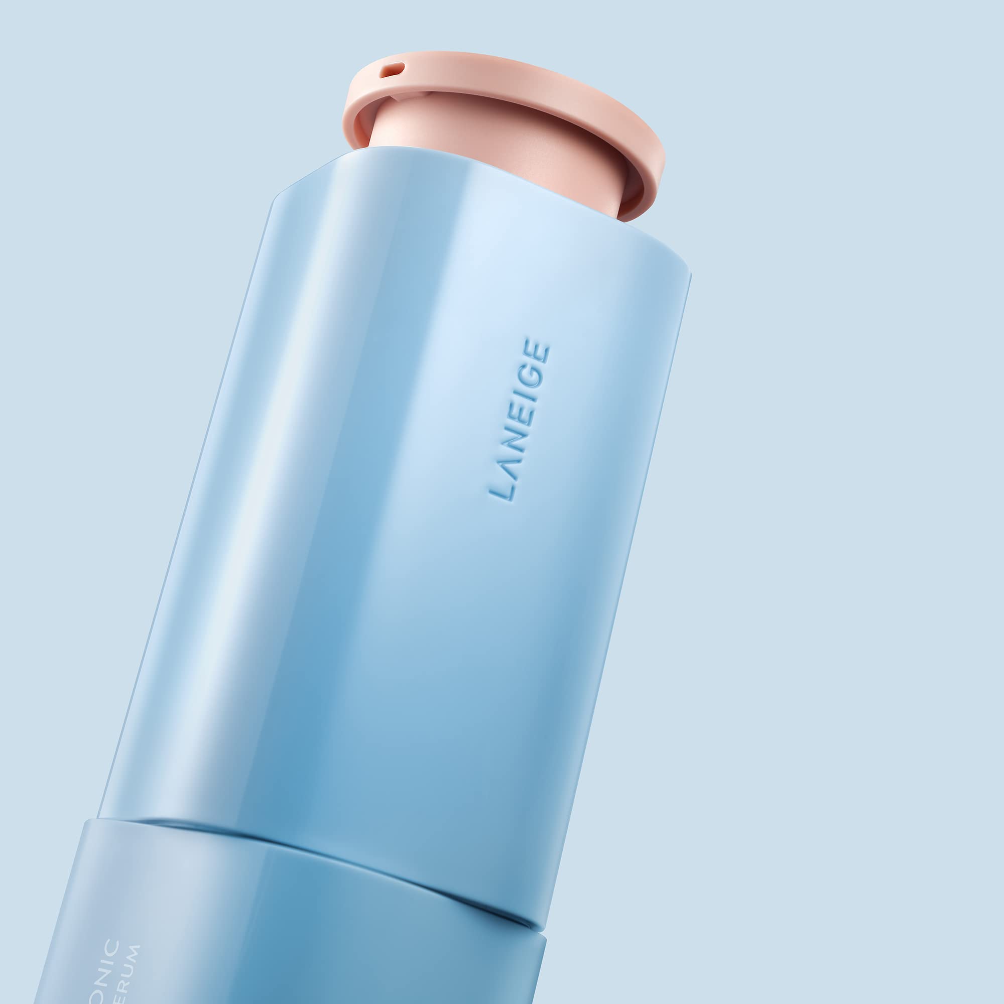 LANEIGE Water Bank serum swirl during application shows lightweight formula.