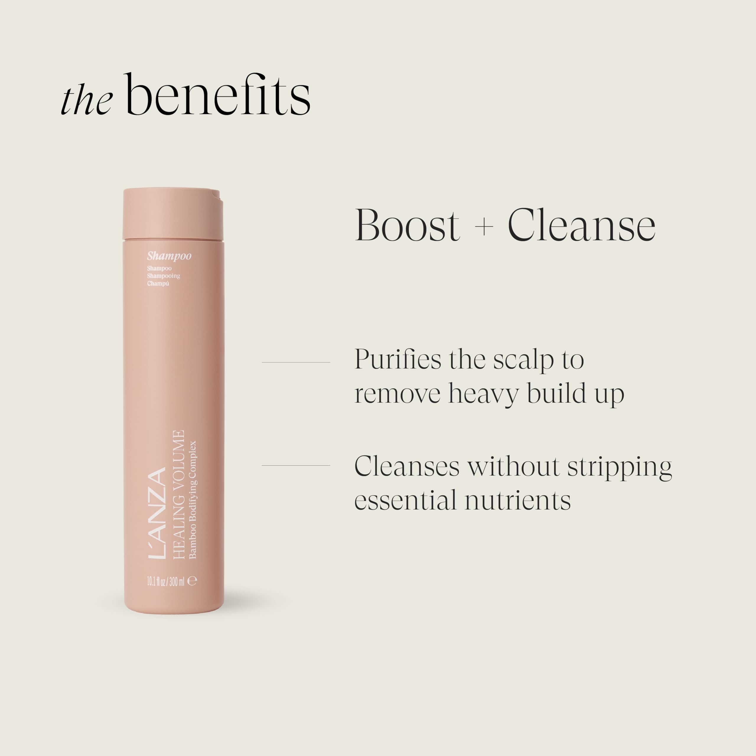 L’ANZA Healing Volume Thickening Shampoo creates a gentle foam during washing for mild cleansing.